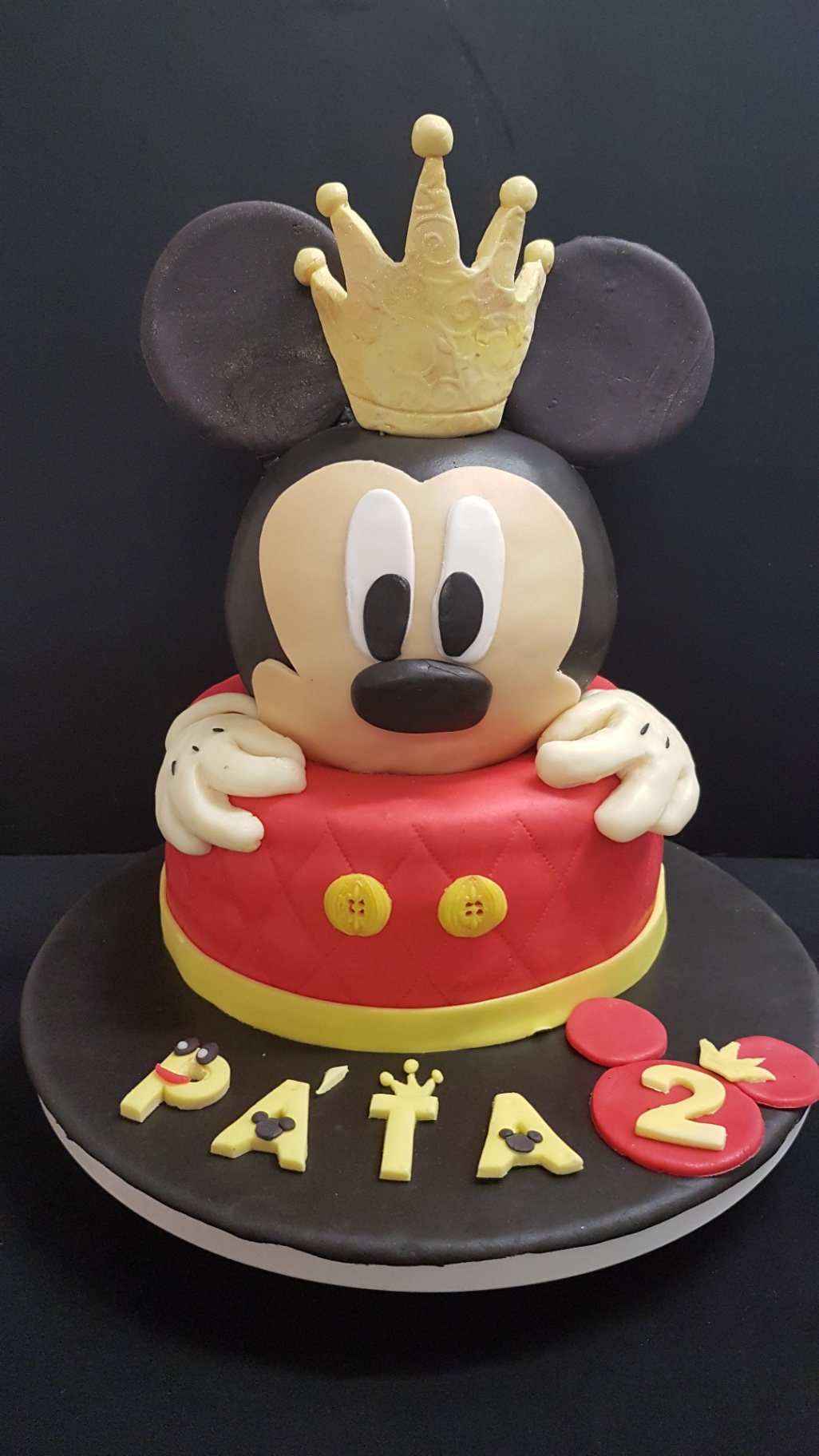 Dort Mickey Mouse s korunou k 2. narozeninám